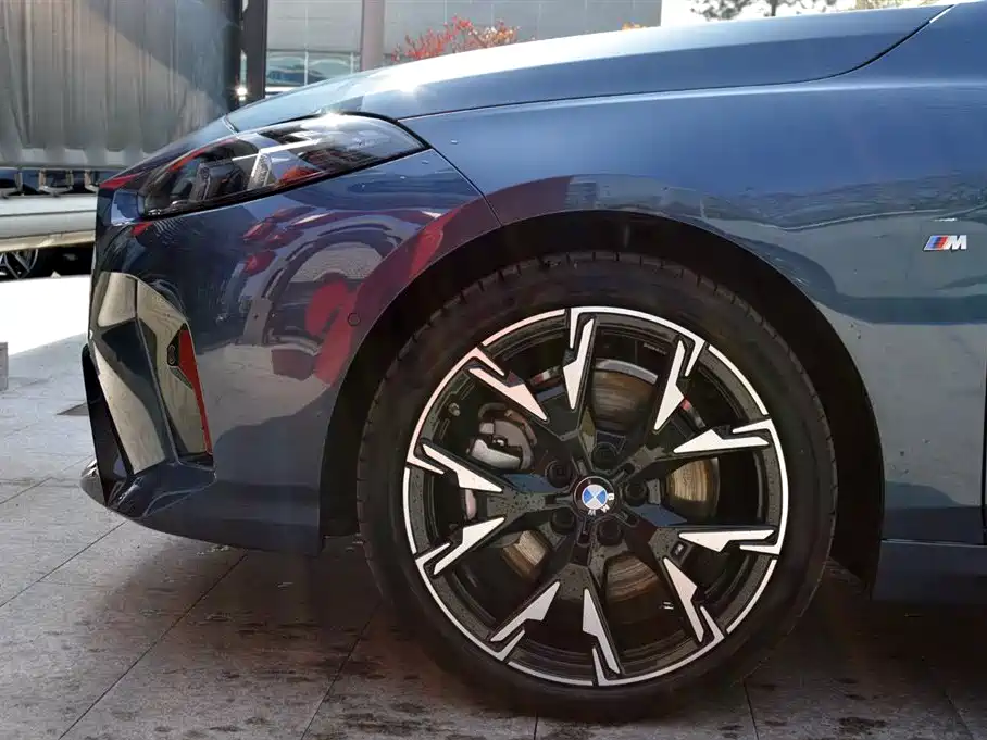 BMW BMW 2 Series 2025 225i M Sport Shadowline Package 2025 - thumbnail 14