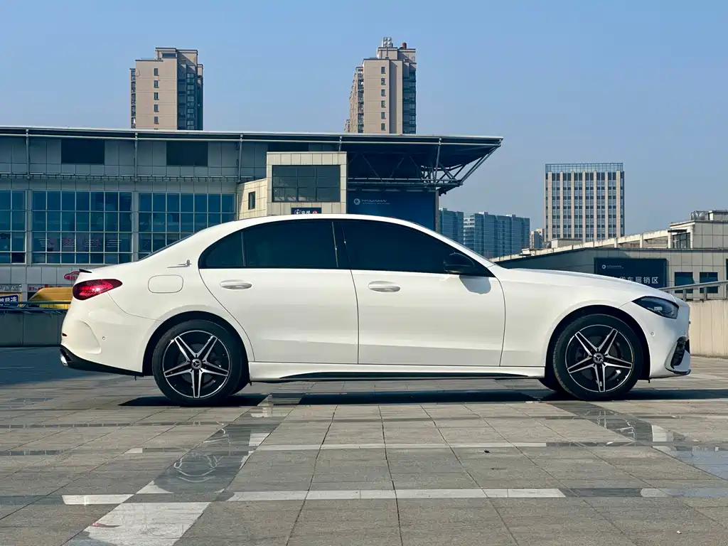 Mercedes-Benz Mercedes-Benz C-Class 2025 Model Year Facelift C 260 L Night Sport Edition 2025 - thumbnail 15