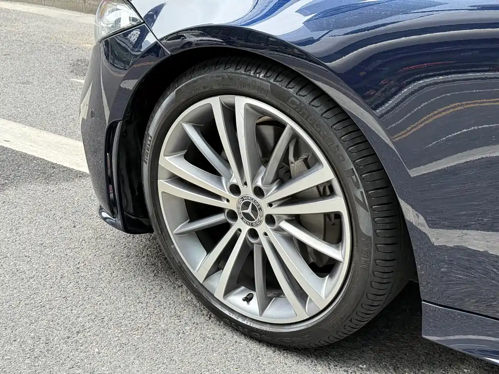 Mercedes-Benz Mercedes-Benz CLS 2018 CLS 300 Luxury Edition 2019 - thumbnail 4