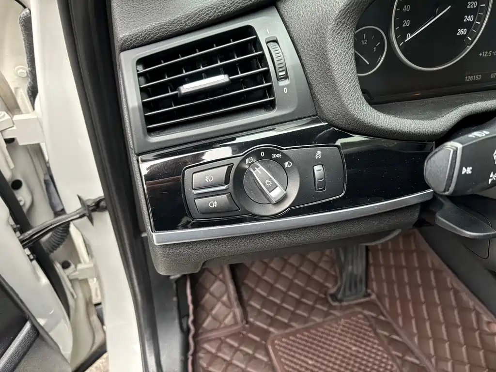 BMW BMW X3 xDrive20i X Design Package (Imported) 2014 Model 2016 - thumbnail 10