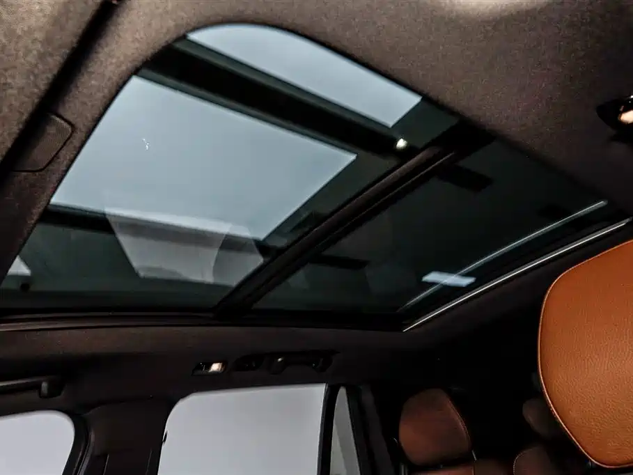 Volvo Volvo XC90 2023 B5 Momentum Luxury 7-seater 2023 - thumbnail 17