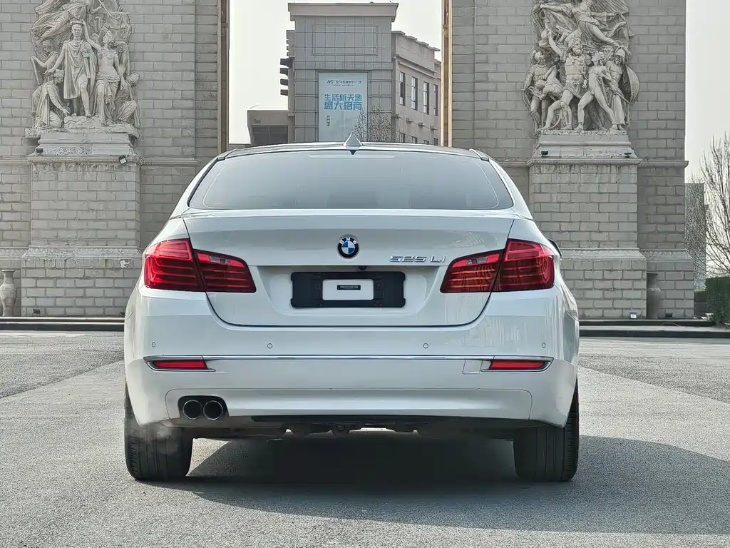 BMW BMW 5 Series 2014 525Li Luxury Design Package 2015 - thumbnail 5