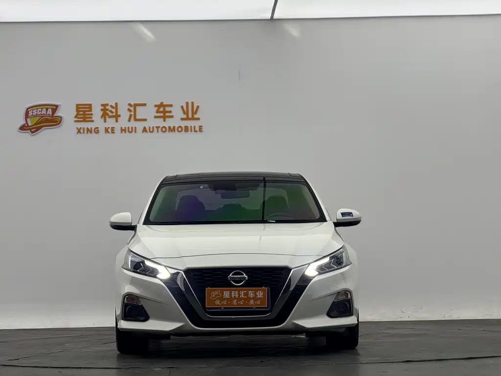 Nissan Nissan Altima 2020 Model Year Facelift 2.0T XL Intelligent Edition 2021 - thumbnail 3