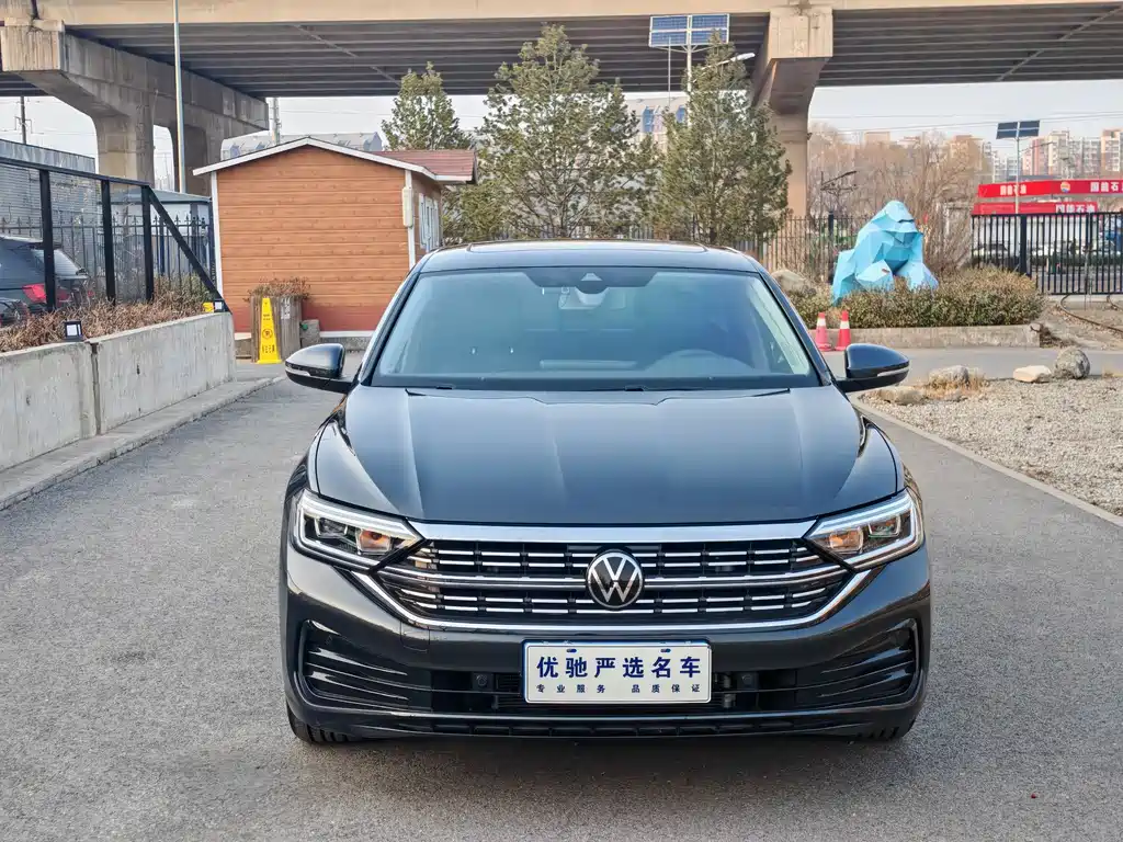 Volkswagen Volkswagen Sagitar 2024 300TSI DSG Comfortline 2024 - thumbnail 2