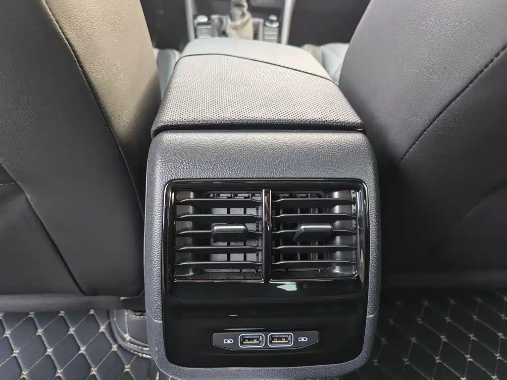Volkswagen Volkswagen Sagitar 2024 300TSI DSG Comfortline 2024 - thumbnail 22