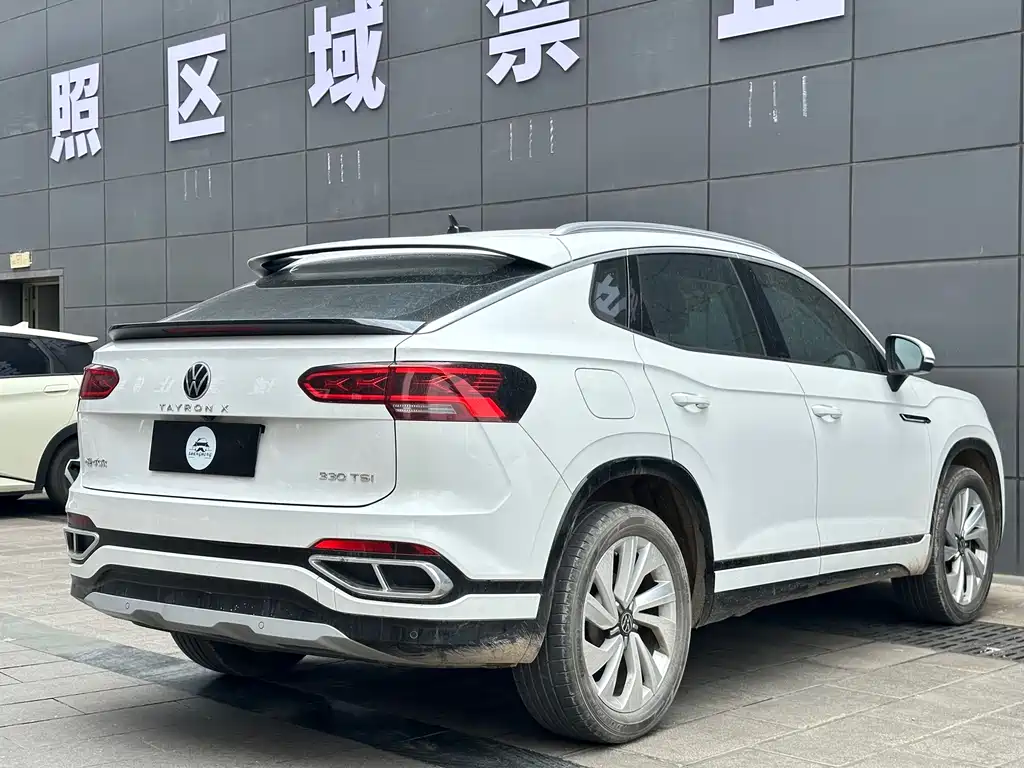 Volkswagen Tayron X 2020 330TSI Two-Wheel Drive Premium Intelligent Connectivity Edition 2022 - thumbnail 7