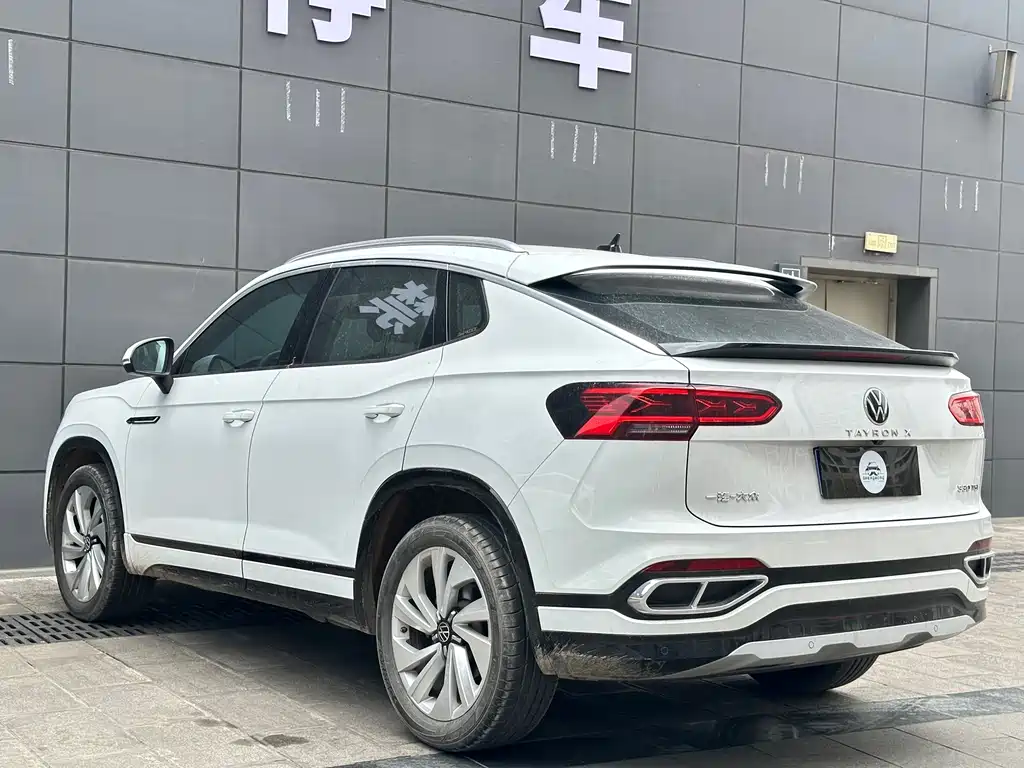 Volkswagen Tayron X 2020 330TSI Two-Wheel Drive Premium Intelligent Connectivity Edition 2022 - thumbnail 9