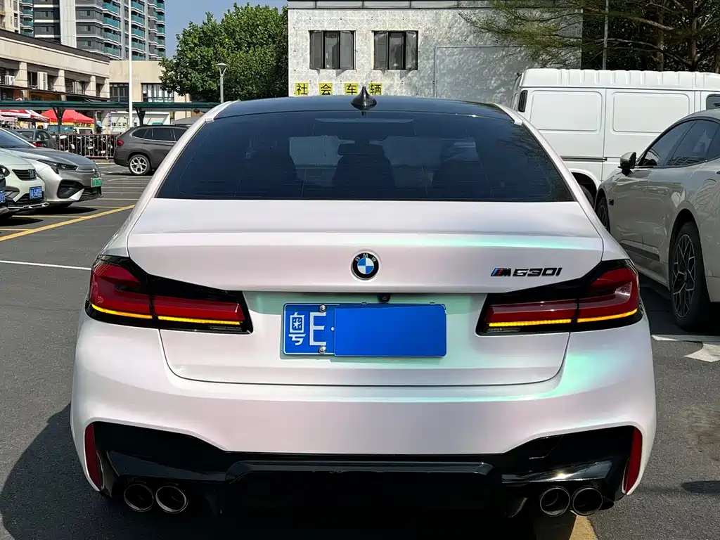 BMW BMW 5 Series Import 2018 525i M Sport Package 2018 - thumbnail 5