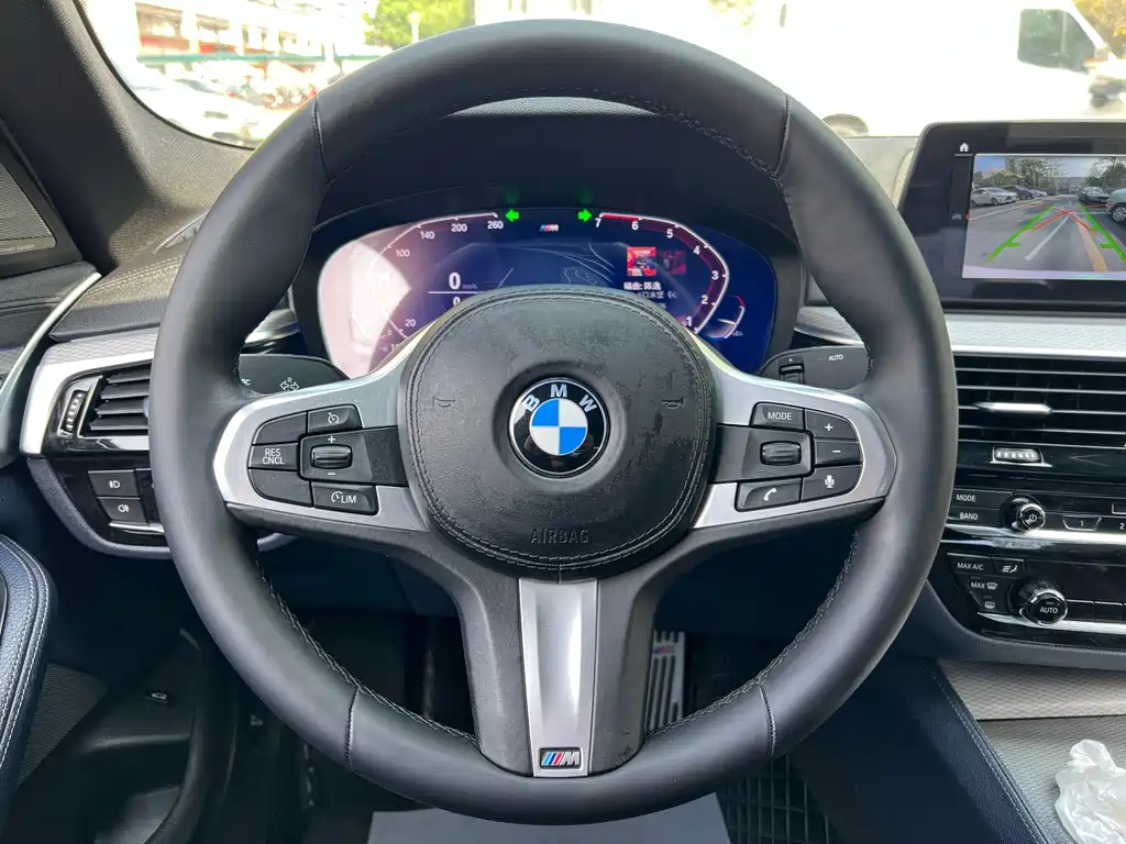 BMW BMW 5 Series Import 2018 525i M Sport Package 2018 - thumbnail 7