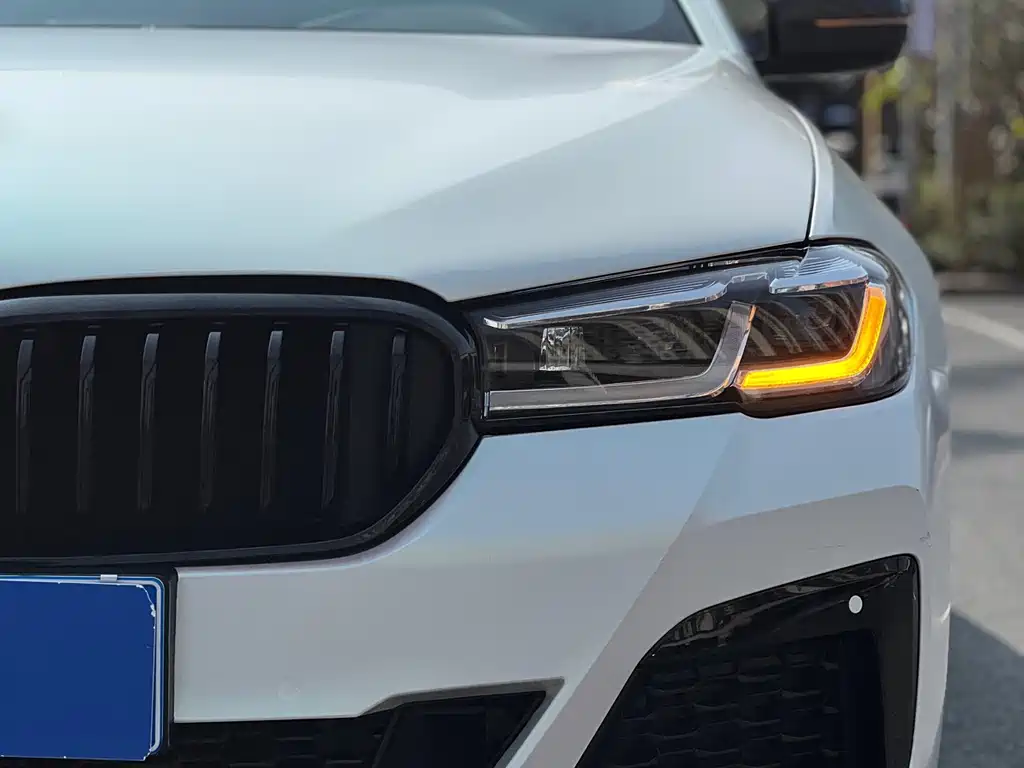 BMW BMW 5 Series Import 2018 525i M Sport Package 2018 - thumbnail 22