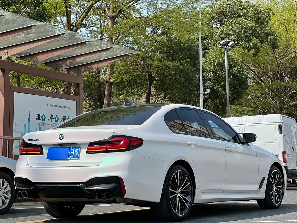 BMW BMW 5 Series Import 2018 525i M Sport Package 2018 - thumbnail 24