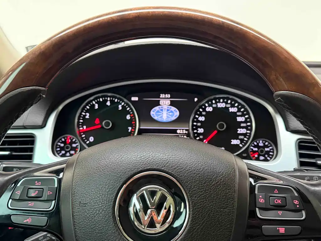 Volkswagen Volkswagen Touareg 2011 3.0 TSI Hybrid 2013 - thumbnail 7