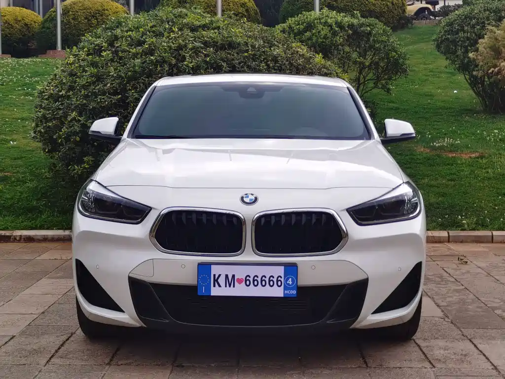 BMW BMW X2 2021 sDrive25i M Sport Package Premium 2021 - thumbnail 2