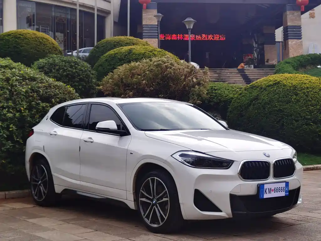 BMW BMW X2 2021 sDrive25i M Sport Package Premium 2021 - thumbnail 3