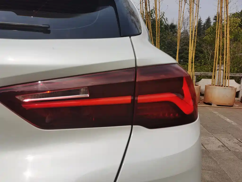 BMW BMW X2 2021 sDrive25i M Sport Package Premium 2021 - thumbnail 23