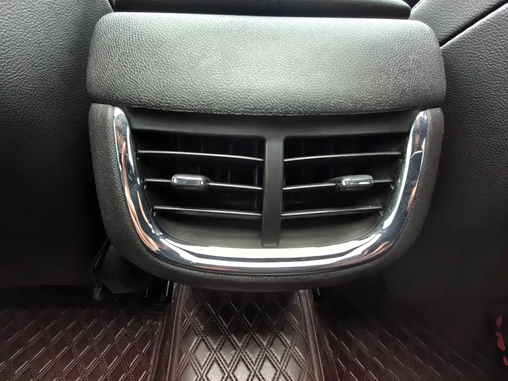 Chevrolet Malibu XL 2023 1.5T Sport Edition 2023 - thumbnail 7