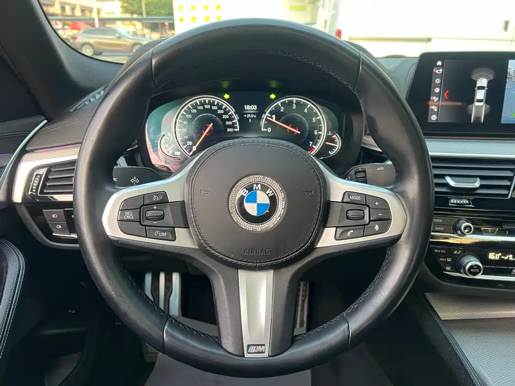 BMW BMW 5 Series Import 2018 525i M Sport Package 2018 - thumbnail 5