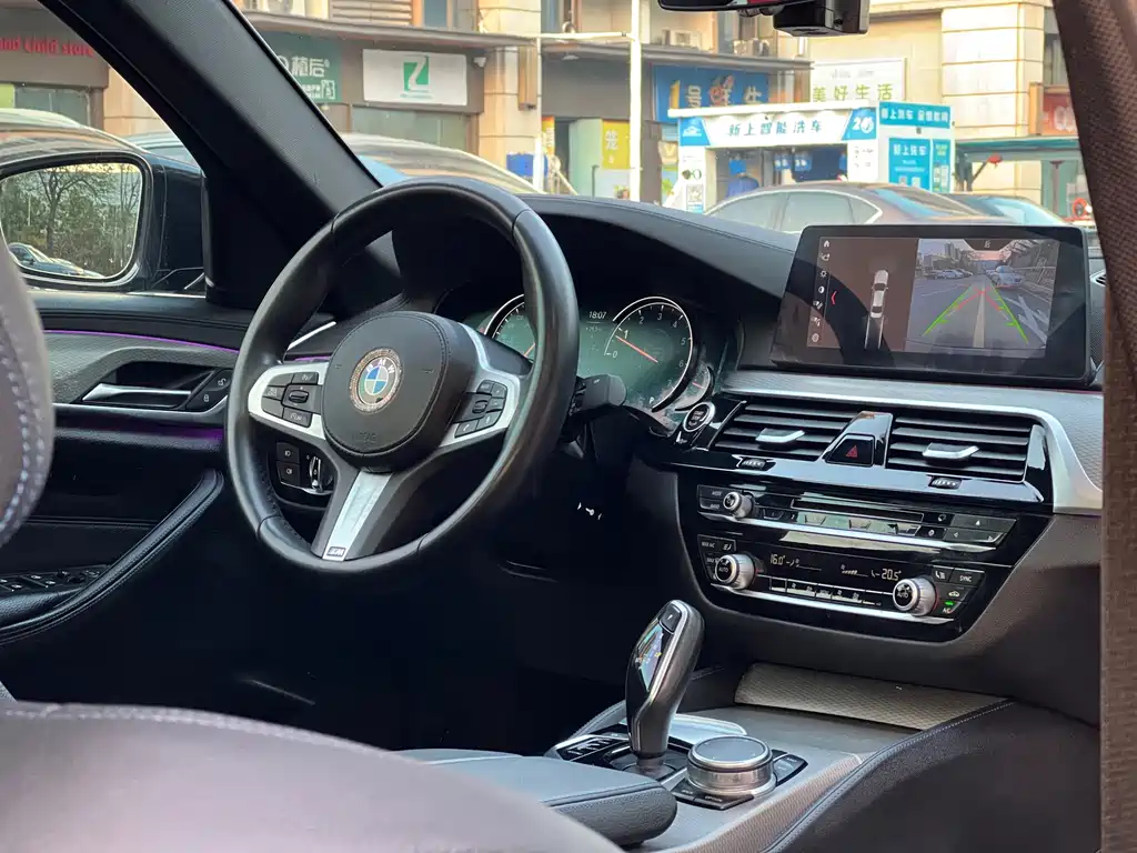 BMW BMW 5 Series Import 2018 525i M Sport Package 2018 - thumbnail 13