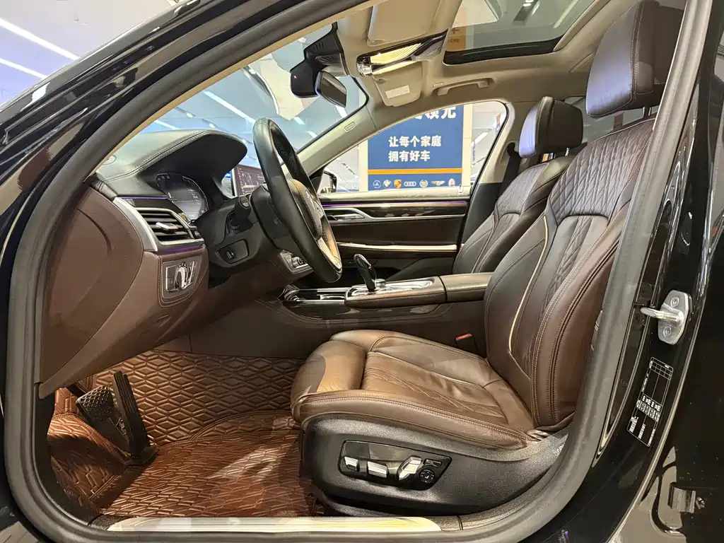 BMW BMW 7 Series 2019 730Li Luxury Package 2020 - thumbnail 11