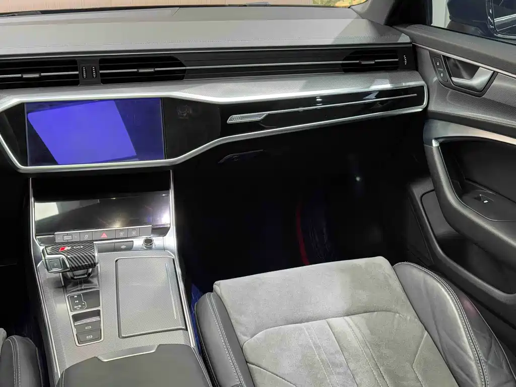 Audi Audi A6L 2021 40 TFSI Luxury Dynamic Model 2021 - thumbnail 16