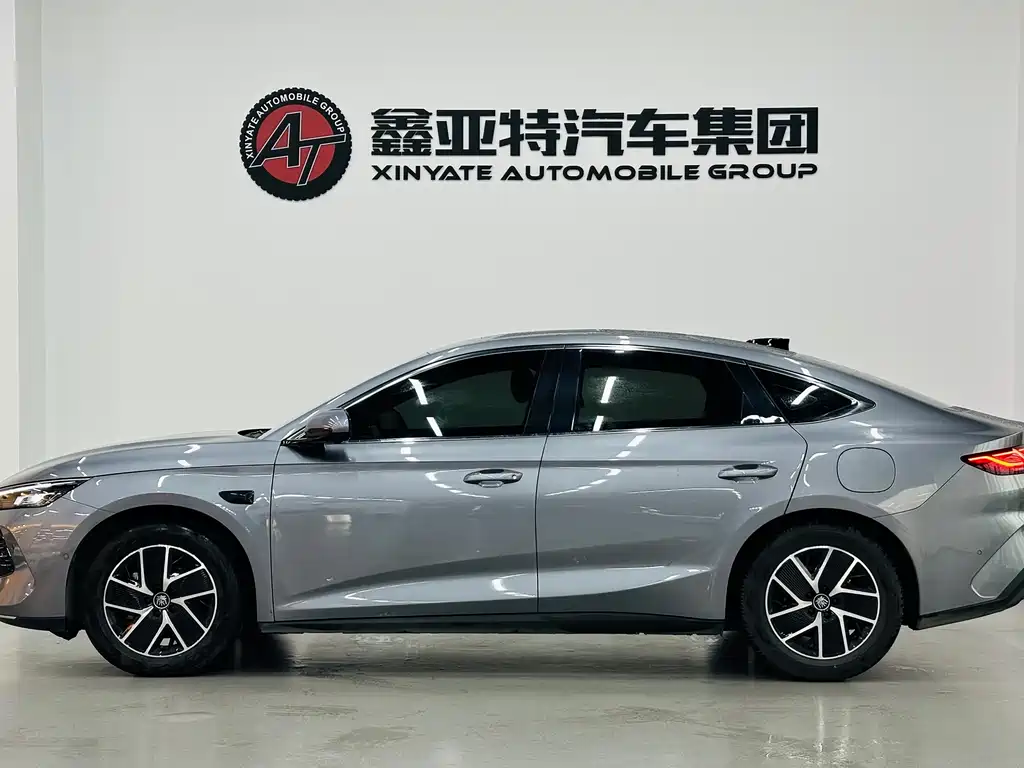 BYD BYD Qin L 2025 DM-i Intelligent Driving Version 120KM Leading Model 2025 - thumbnail 4