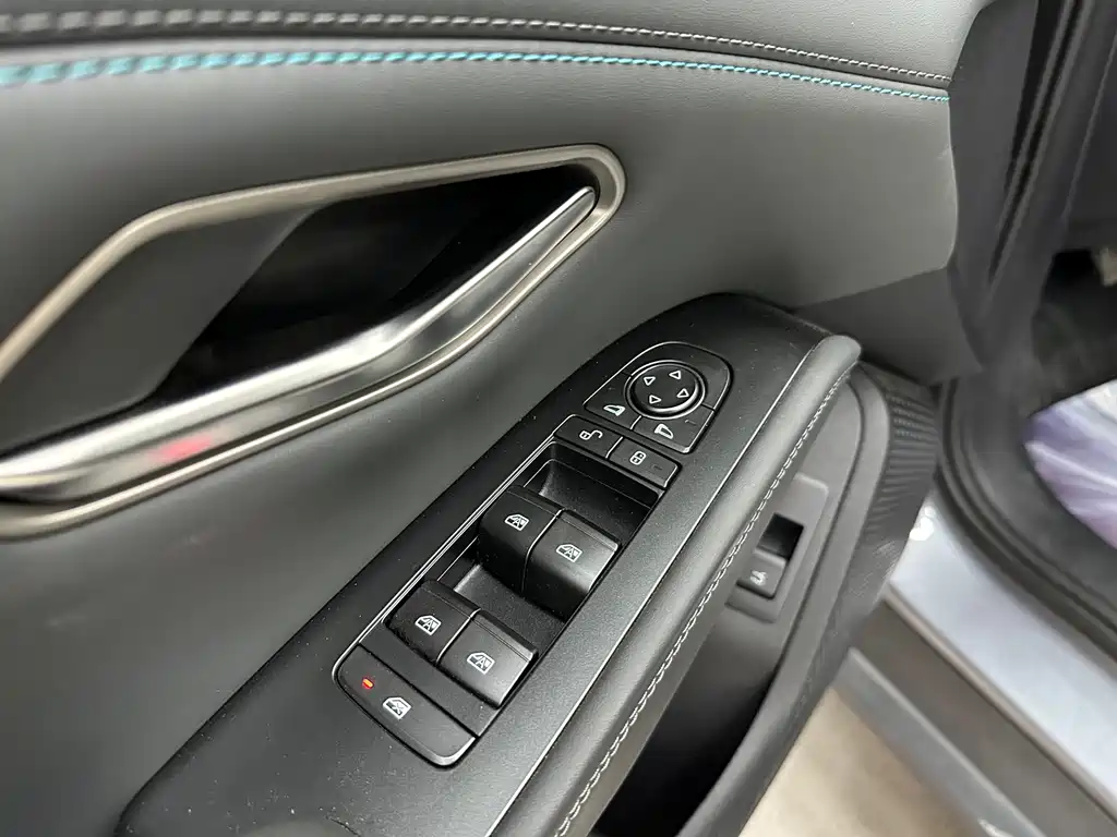 BYD BYD Qin L 2025 DM-i Intelligent Driving Version 120KM Leading Model 2025 - thumbnail 6