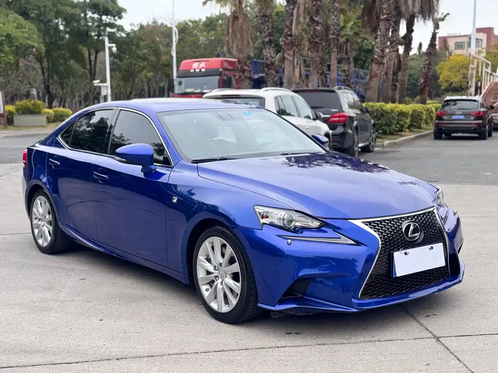 Lexus Lexus IS 2015 200t F SPORT 2016 - thumbnail 3