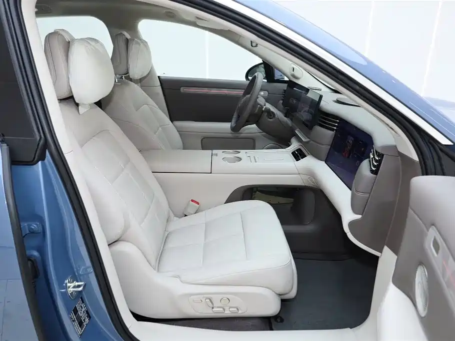 Zhiji Auto IM LS6 2026 Range Extender 52 Max 2025 - thumbnail 7