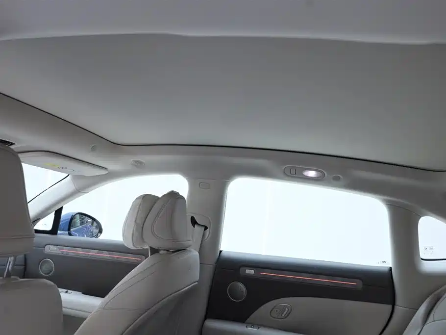 Zhiji Auto IM LS6 2026 Range Extender 52 Max 2025 - thumbnail 13
