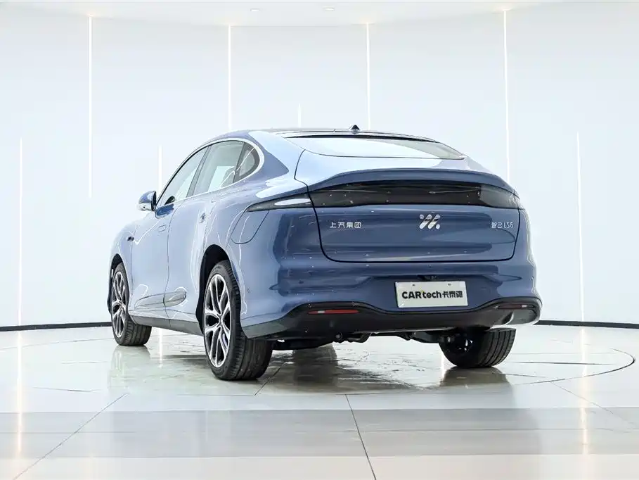 Zhiji Auto IM LS6 2026 Range Extender 52 Max 2025 - thumbnail 23