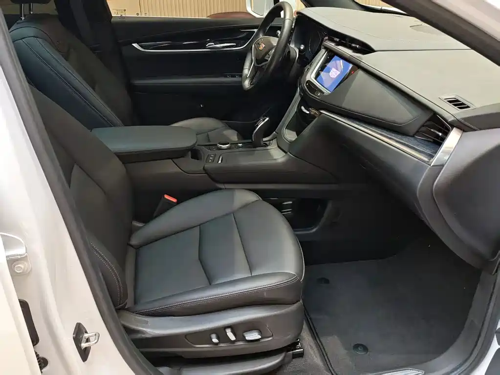 Cadillac Cadillac XT5 2022 2.0T FWD Luxury 2023 - thumbnail 13