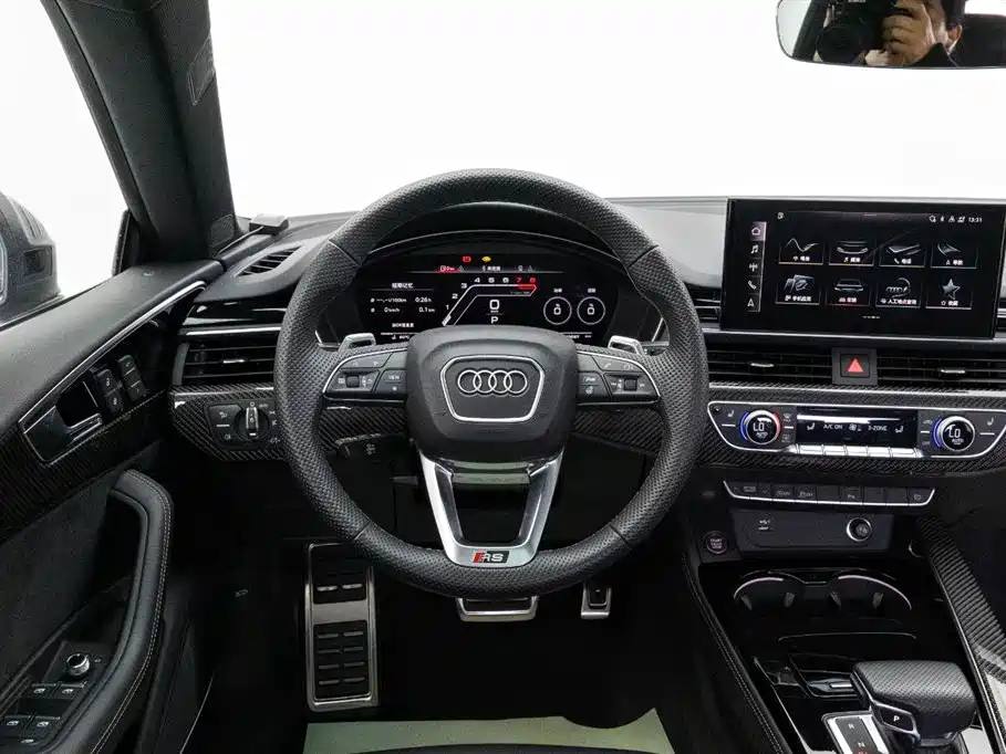 Audi Audi RS 5 2023 2.9T Sportback Dark Gold Edition 2024 - thumbnail 25