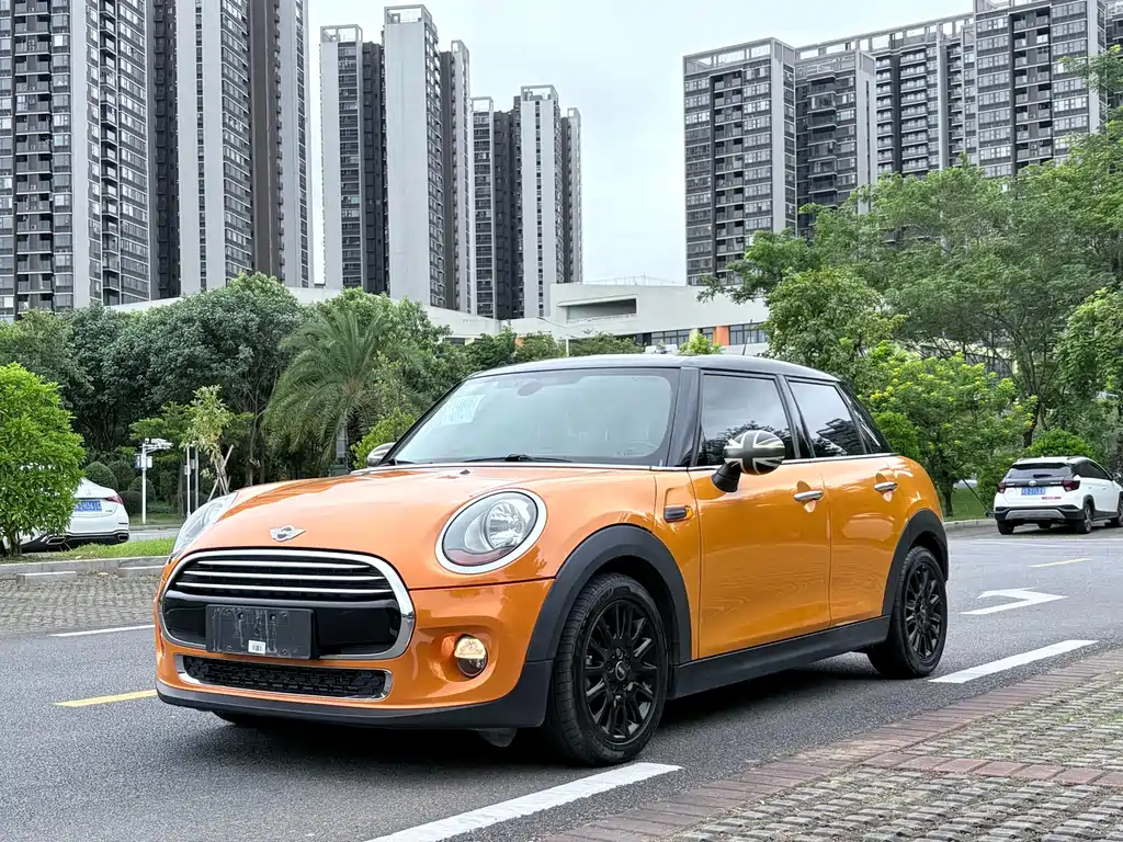 MINI MINI 2016 1.5T COOPER 5-Door 2017 - thumbnail 2