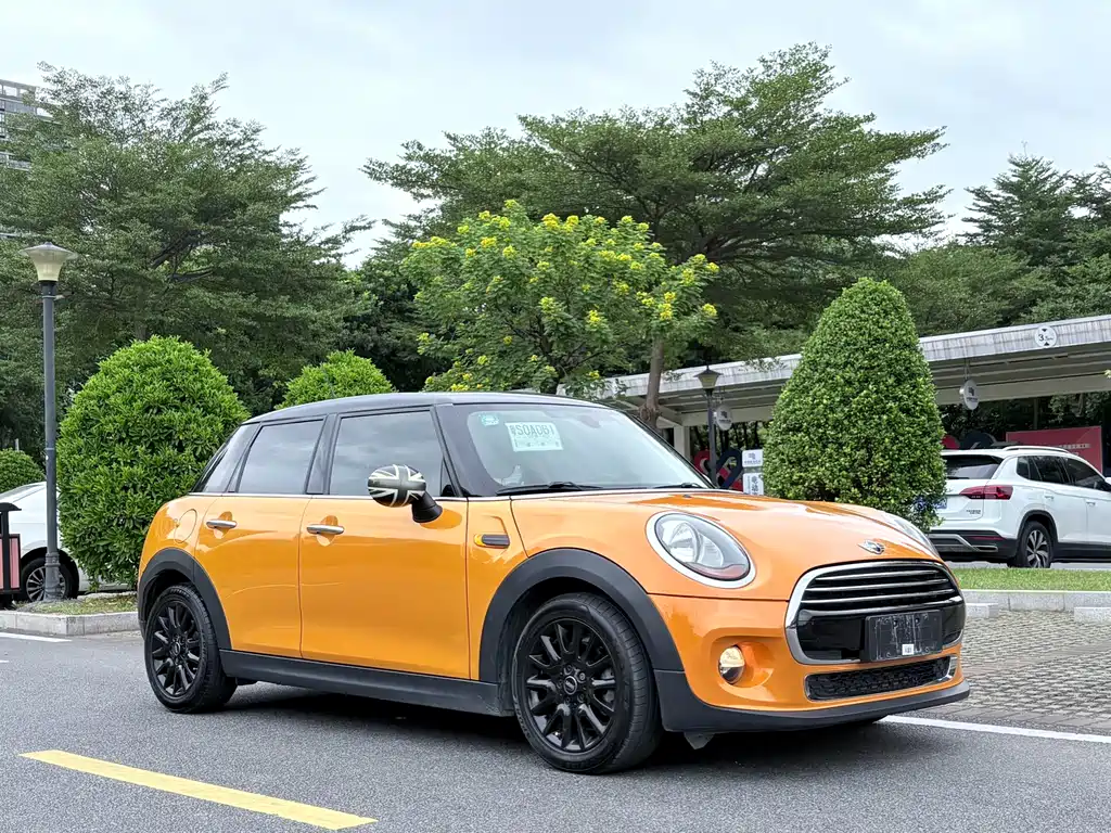 MINI MINI 2016 1.5T COOPER 5-Door 2017 - thumbnail 4