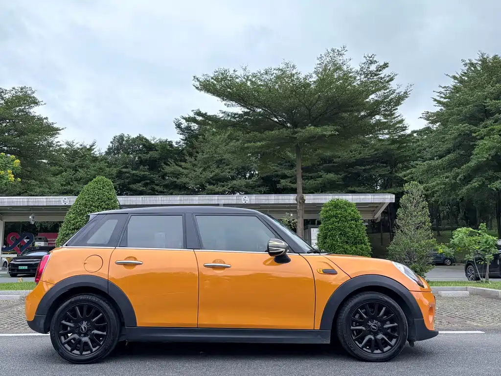 MINI MINI 2016 1.5T COOPER 5-Door 2017 - thumbnail 5