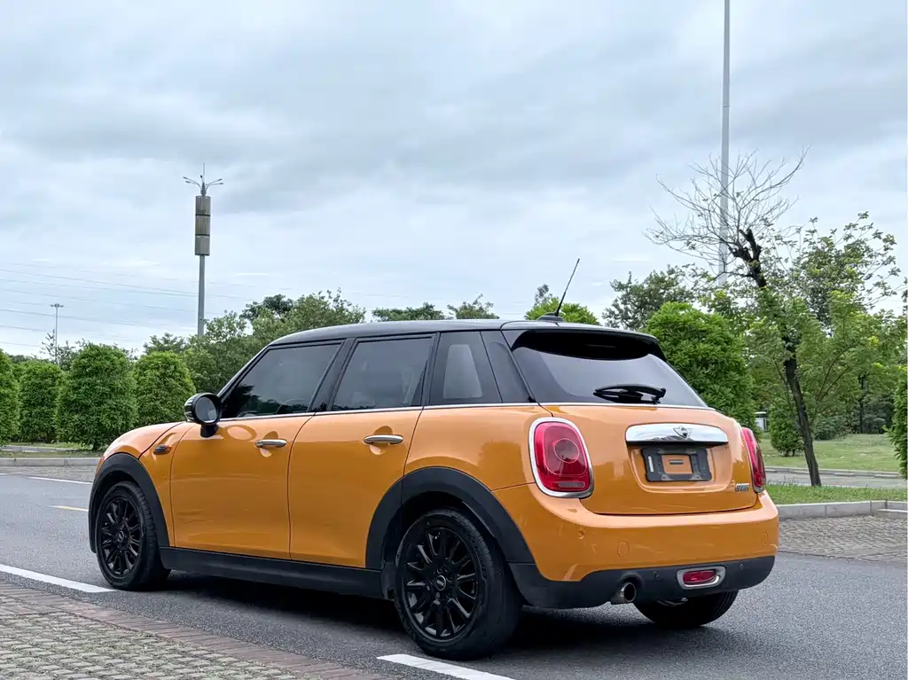 MINI MINI 2016 1.5T COOPER 5-Door 2017 - thumbnail 8