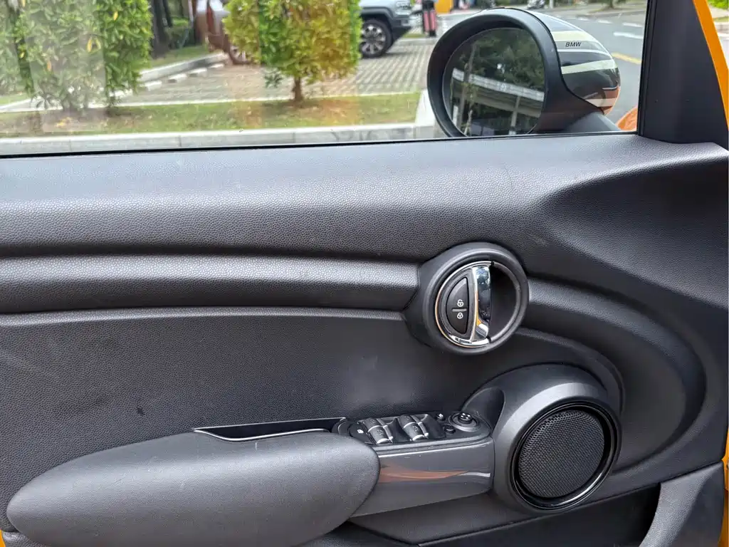 MINI MINI 2016 1.5T COOPER 5-Door 2017 - thumbnail 11
