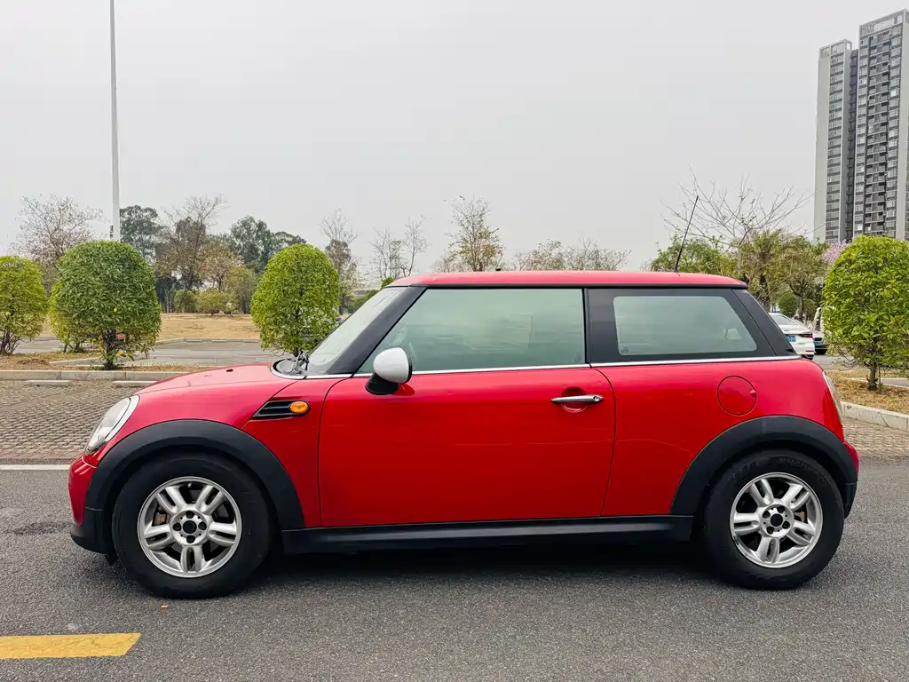 MINI MINI 2013 1.6L ONE Limited Edition 3rd Model 2014 - thumbnail 4