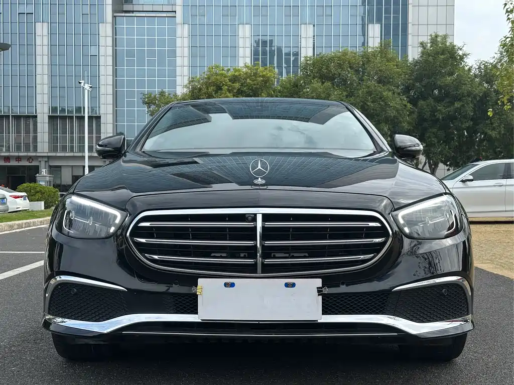 Mercedes-Benz Mercedes-Benz E-Class 2023 E 300 L Fashion Edition 2023 - thumbnail 2