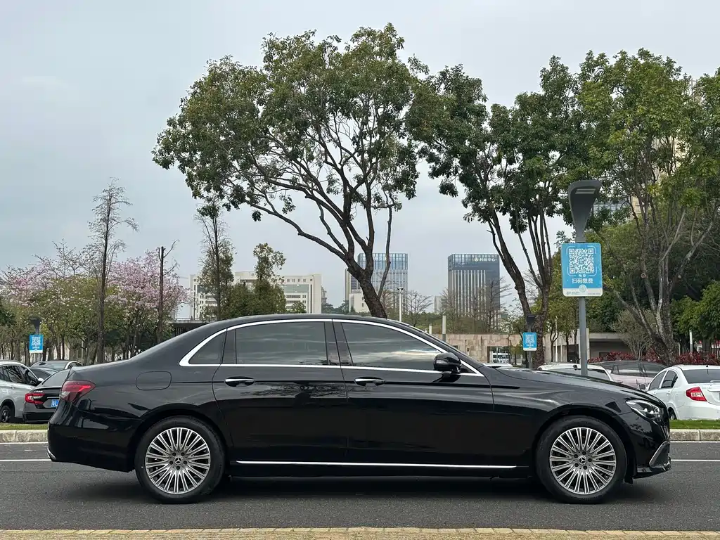 Mercedes-Benz Mercedes-Benz E-Class 2023 E 300 L Fashion Edition 2023 - thumbnail 15