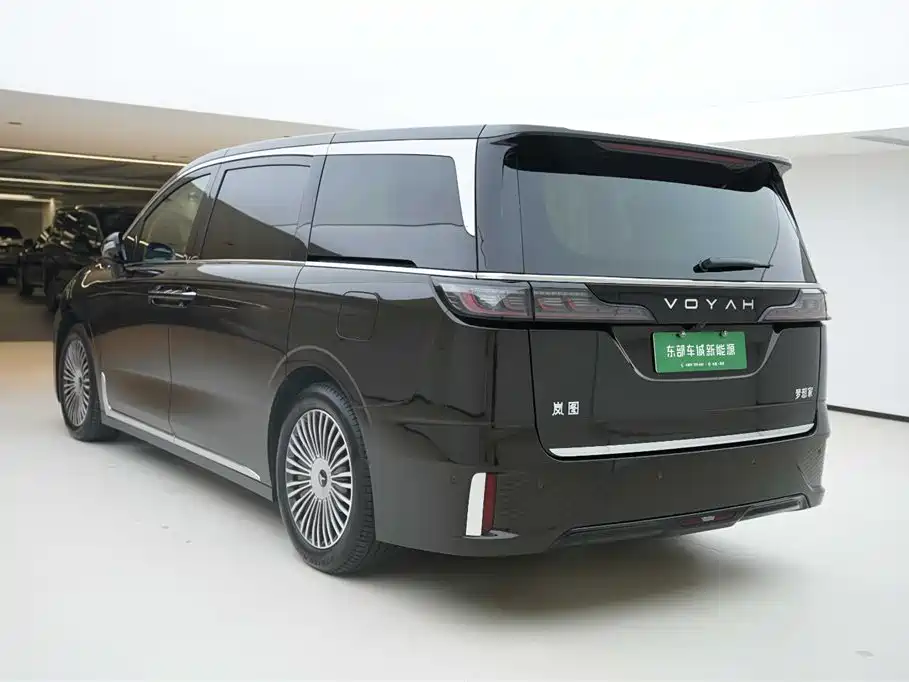 Lantu Automobile Lantu Dreamer 2025 PHEV AWD Flagship Kunpeng Edition 2024 - thumbnail 4