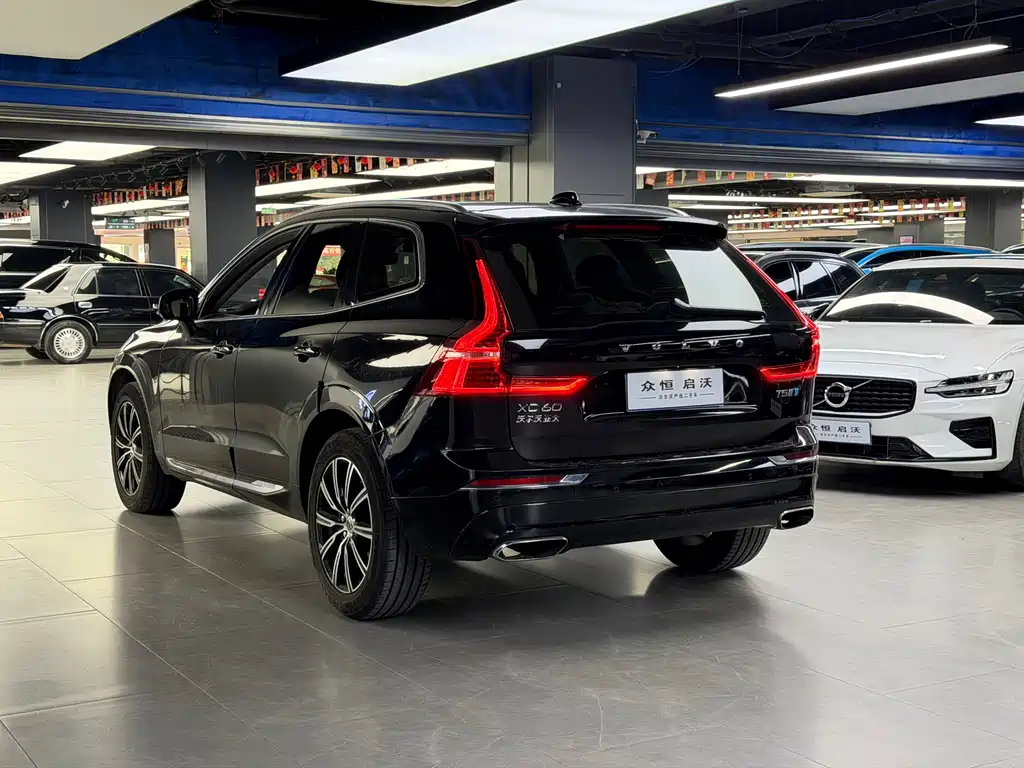 Volvo Volvo XC60 2018 T5 AWD Inscription Luxury Edition 2018 - thumbnail 5