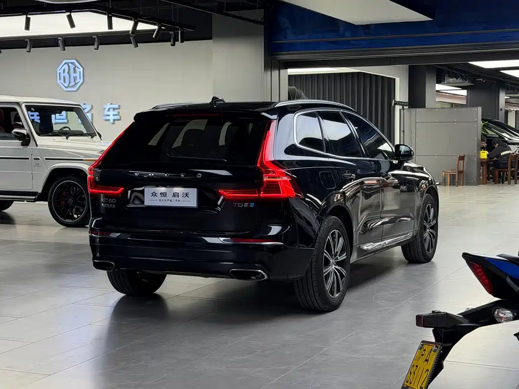 Volvo Volvo XC60 2018 T5 AWD Inscription Luxury Edition 2018 - thumbnail 7