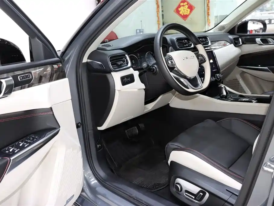 Lynk & Co Lynk & Co 02 2020 High Energy 2.0T Automatic AWD Pro Edition 2020 - thumbnail 9