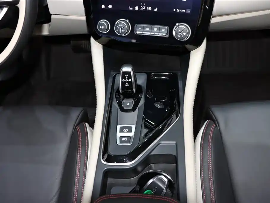 Lynk & Co Lynk & Co 02 2020 High Energy 2.0T Automatic AWD Pro Edition 2020 - thumbnail 15