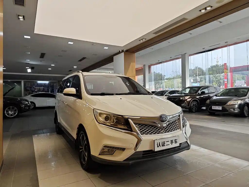 Bisu Auto Bisuzu M3 2017 1.5L Luxury Edition 2018 - thumbnail 4