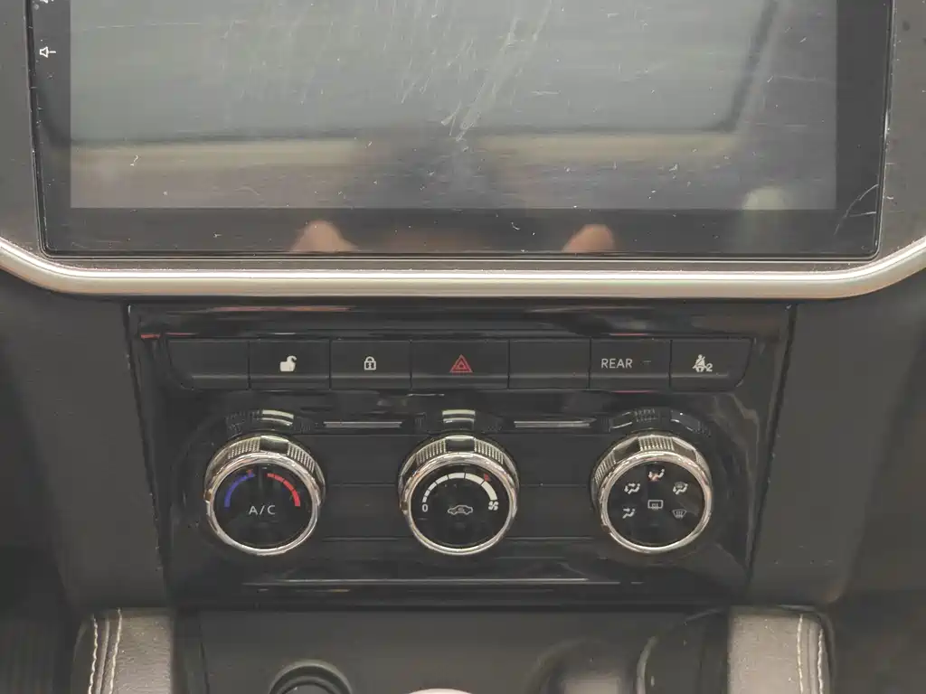 Bisu Auto Bisuzu M3 2017 1.5L Luxury Edition 2018 - thumbnail 16