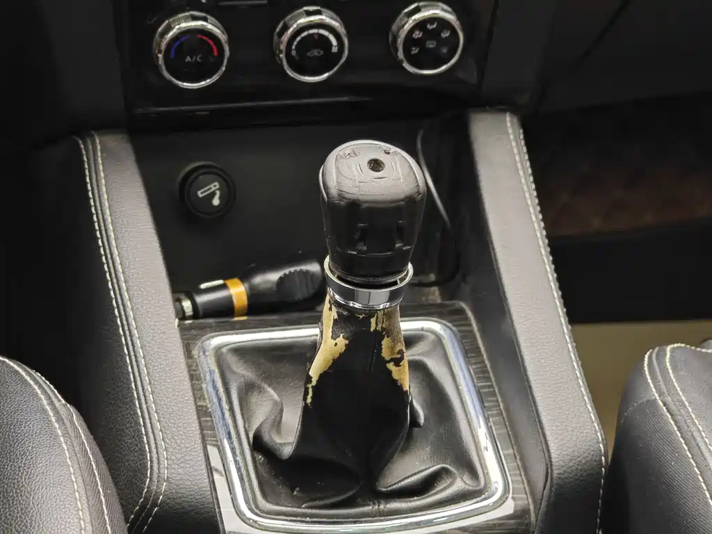 Bisu Auto Bisuzu M3 2017 1.5L Luxury Edition 2018 - thumbnail 17