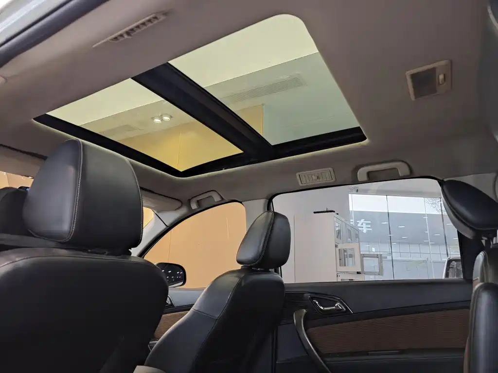 Bisu Auto Bisuzu M3 2017 1.5L Luxury Edition 2018 - thumbnail 23