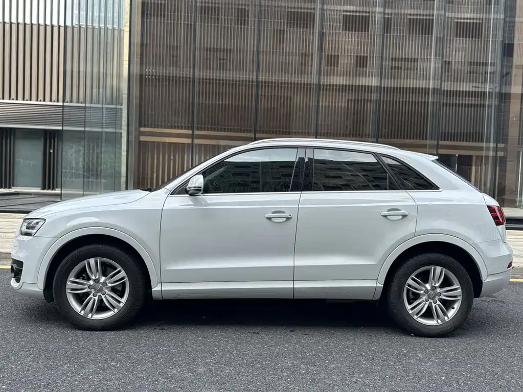 Audi Audi Q3 2015 35 TFSI quattro Technology Package 2016 - thumbnail 6